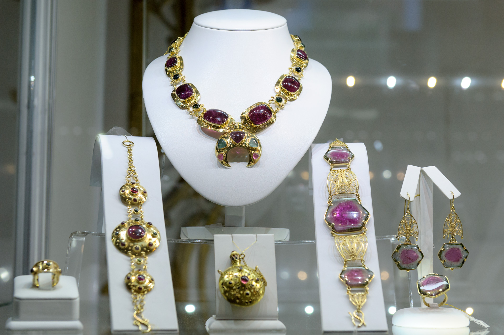 Week of jewelry fashion “Treasures of Petersburg”