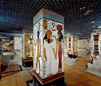 Excursion to the temporary exhibition “Nefertari and the Valley of the Tsars. From the collection of the Egyptian Museum in Turin”
