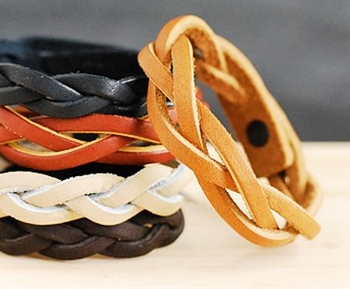 Master class “Making bracelets from leather”