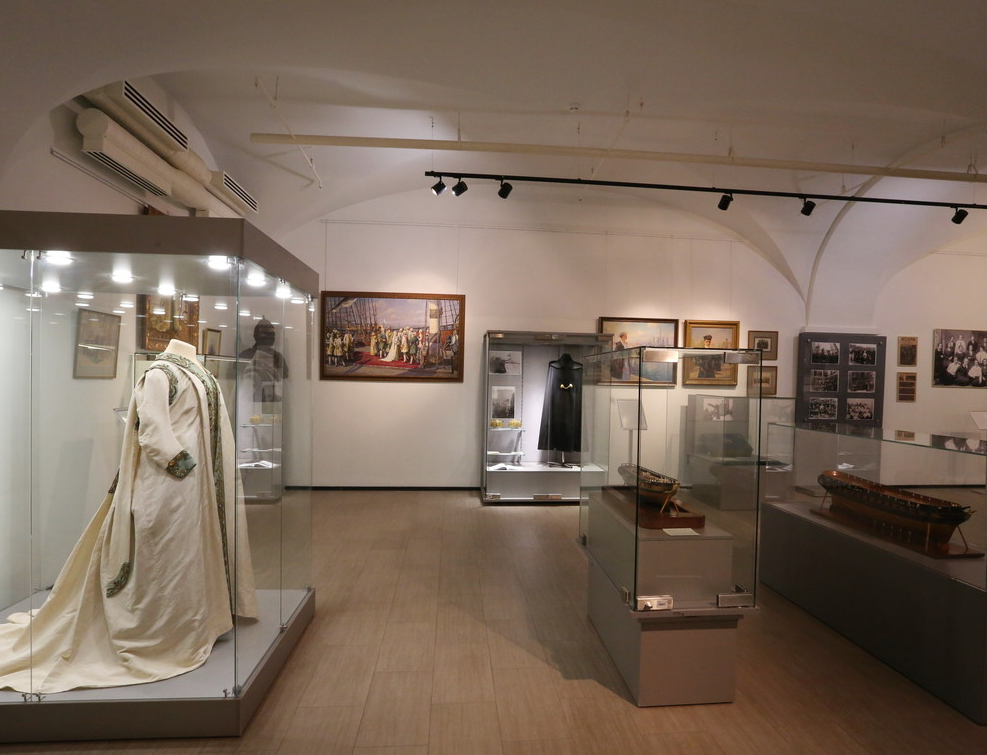Exhibition “Women and the Sea”